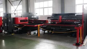 مكبس التثقيب الدوار Amada CNC