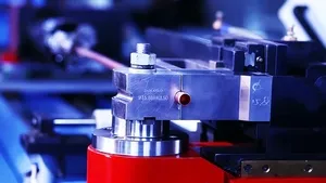 ورشة عمل أنابيب التبريد - ماكينة ثني أنابيب النحاس CNC